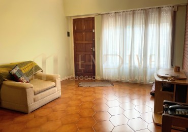Venta Casa en Necochea - 4 ambientes con patio y cochera - Zona Centro